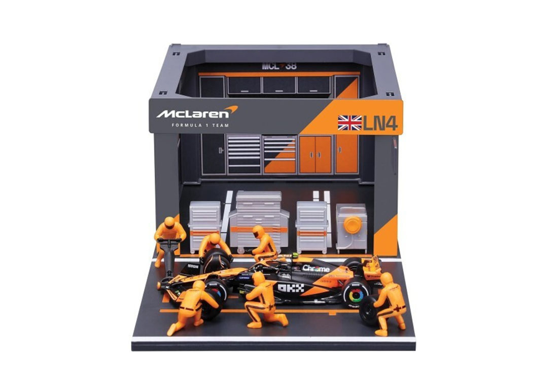 Coffret diorama garage pit-stop Mclaren MCL38
