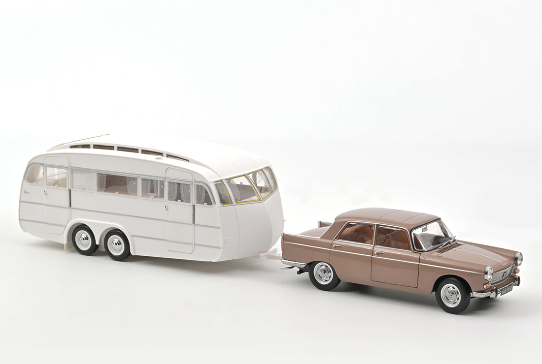 Peugeot 404 et caravane Hénon
