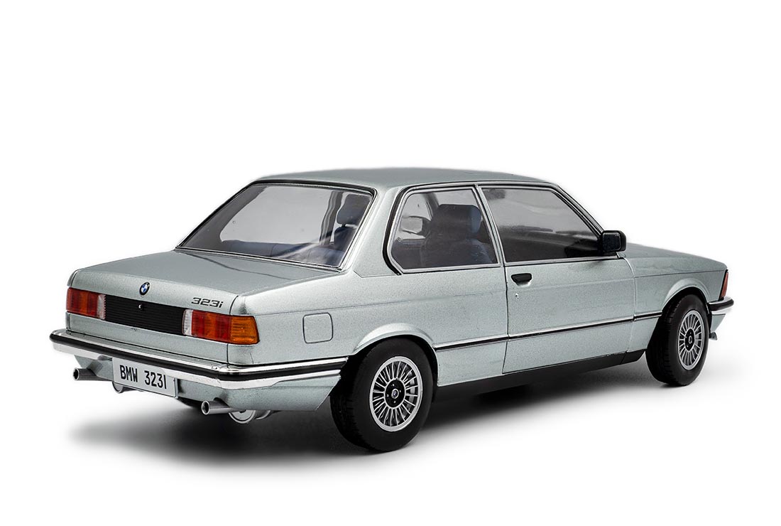 BMW 323i (E21)