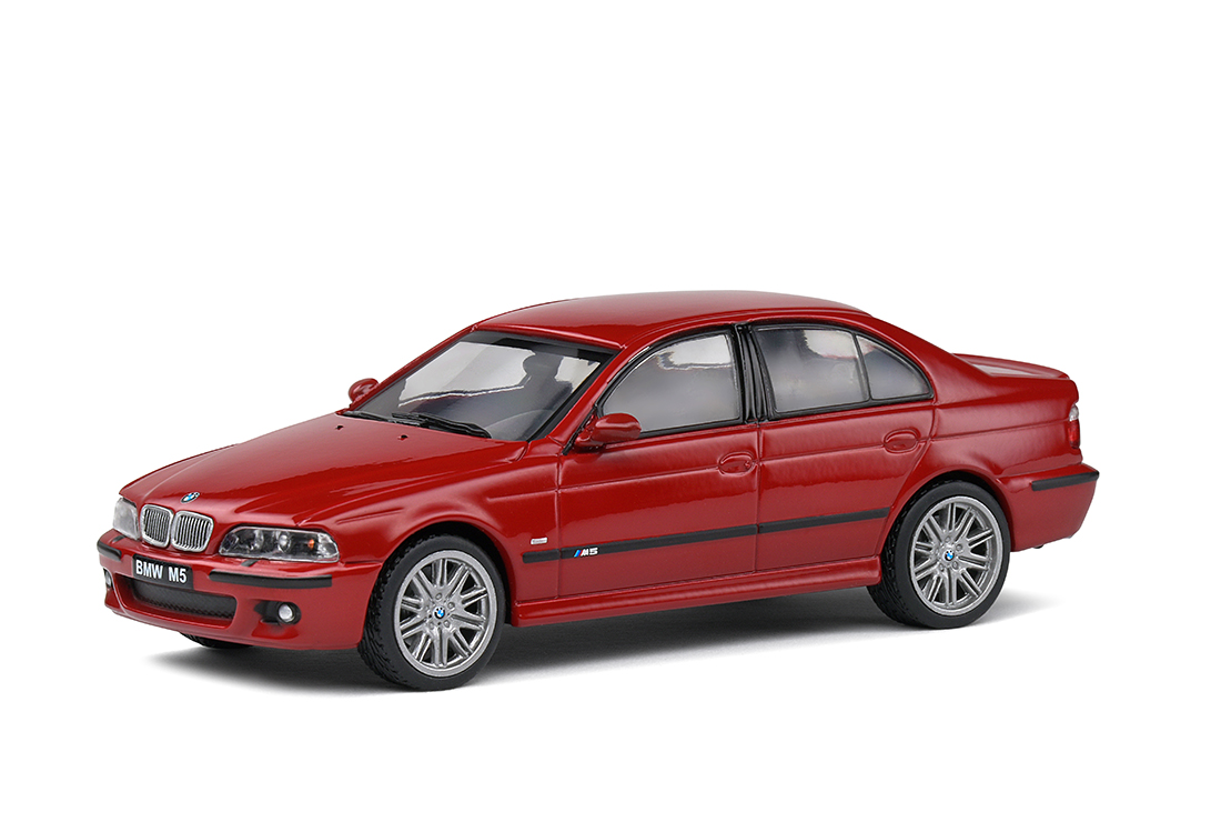 BMW M5 type E39