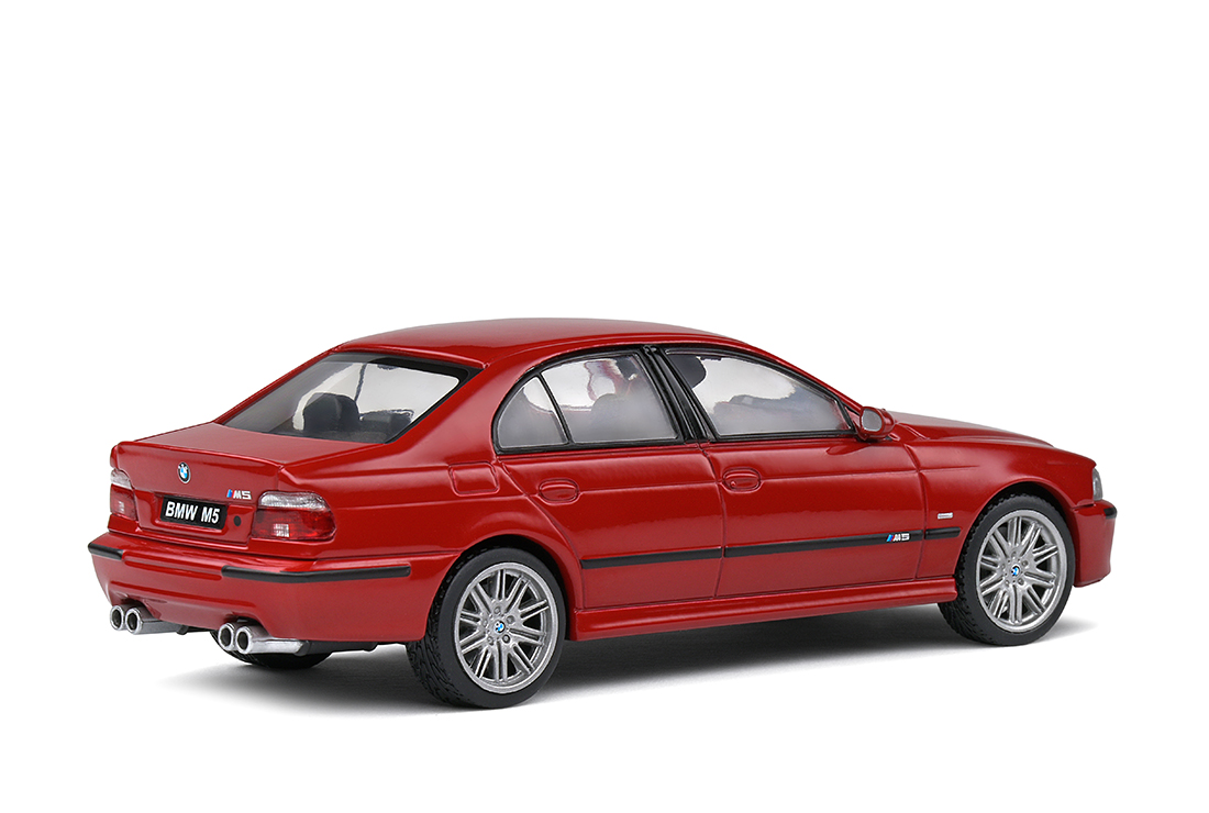 BMW M5 (type E39)