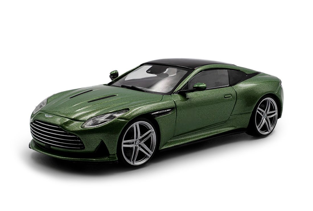 Aston Martin DB12